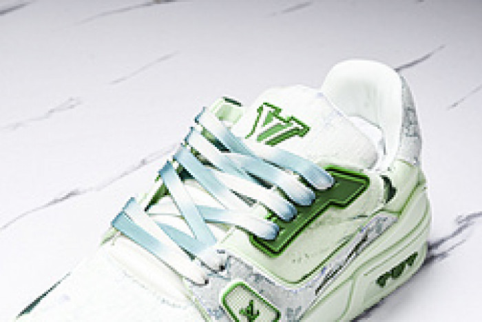 L&V SNEAKERS