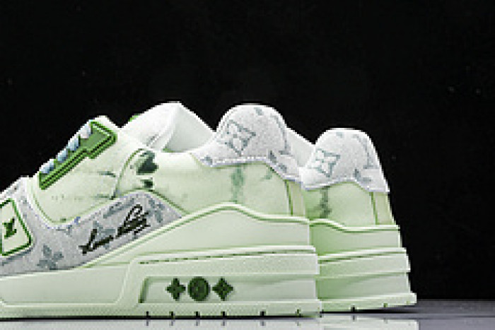 L&V SNEAKERS