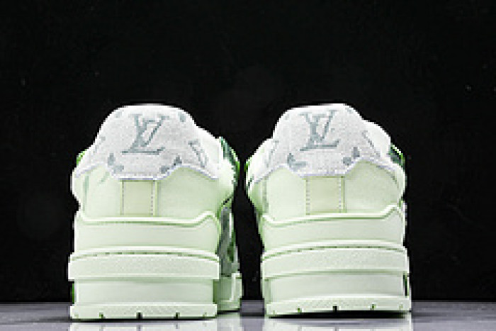 L&V SNEAKERS