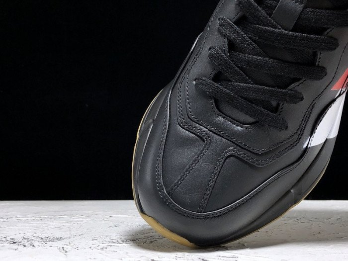 GUCC SNEAKER