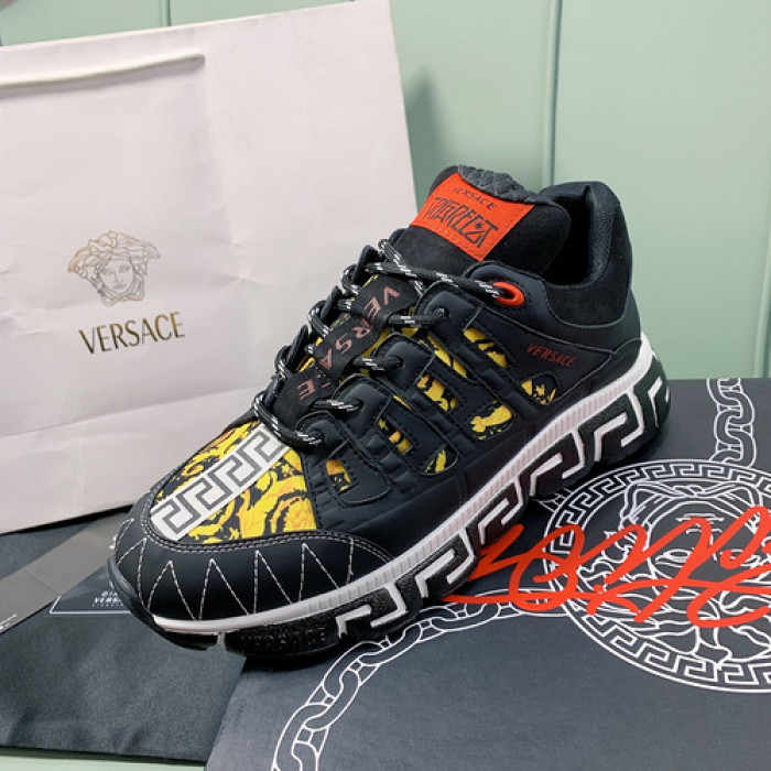 VER DESIGNER SNEAKERS