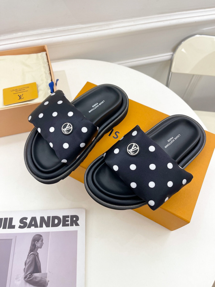 L&V SLIPPERS