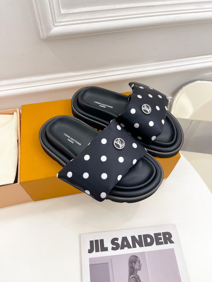 L&V SLIPPERS