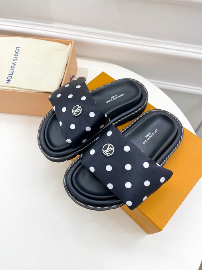 L&V SLIPPERS