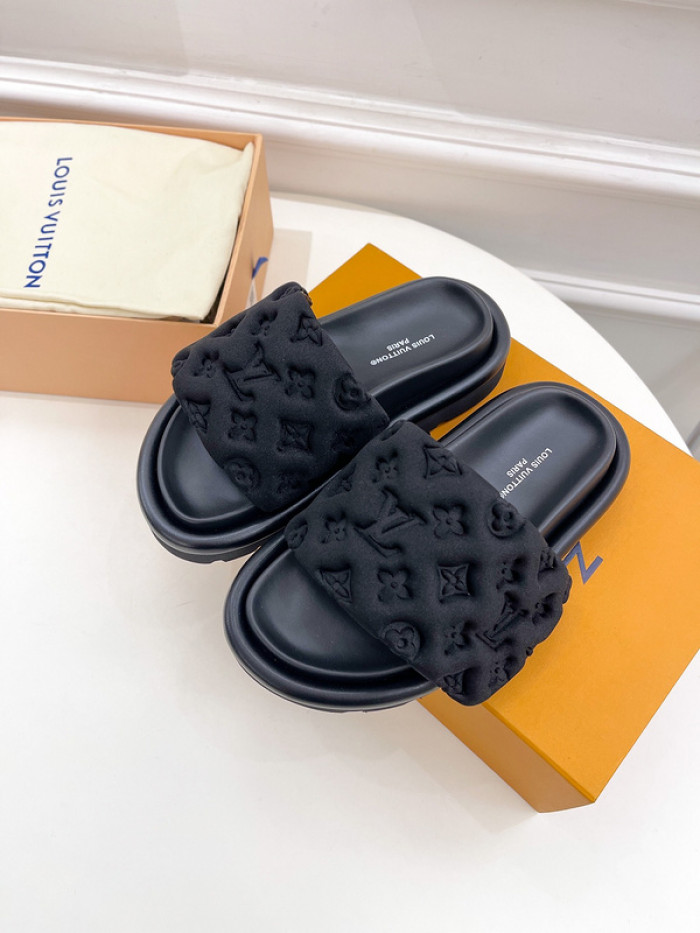 L&V SLIPPERS