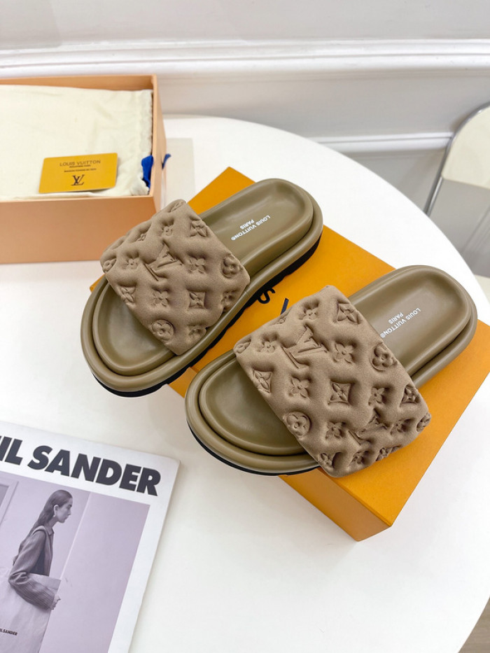L&V SLIPPERS