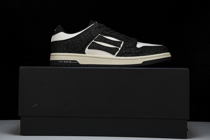 AM1R1 SNEAKERS