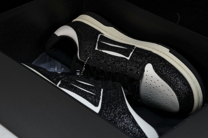 AM1R1 SNEAKERS