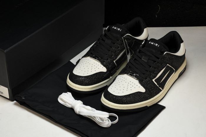 AM1R1 SNEAKERS
