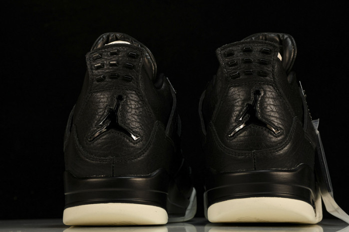 Air Jordan 4 819139-010
