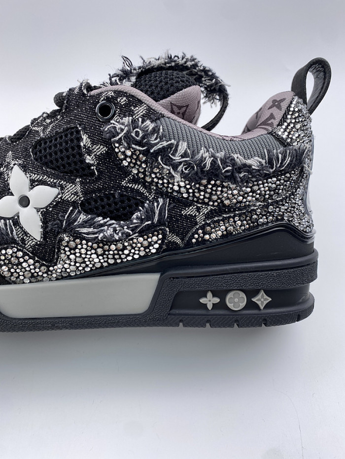 L&V SNEAKERS
