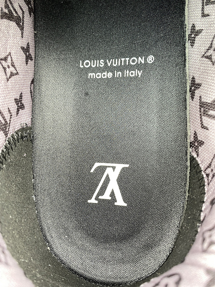 L&V SNEAKERS