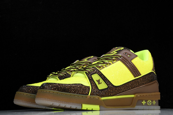 L&V SNEAKERS