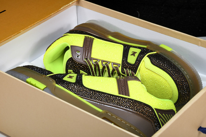 L&V SNEAKERS