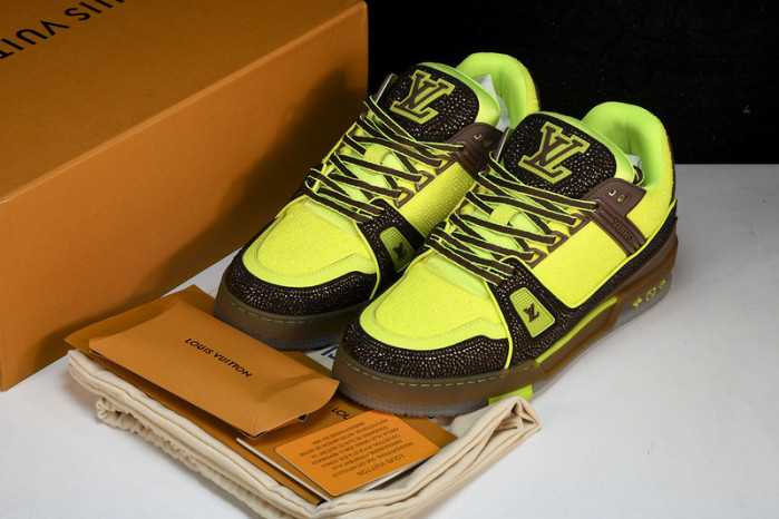 L&V SNEAKERS
