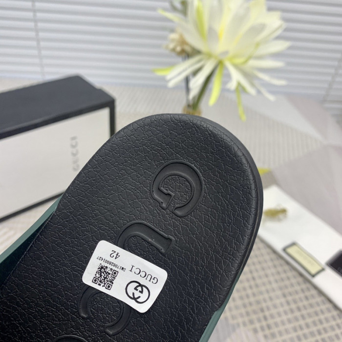 G DESIGNER SLIPPERS
