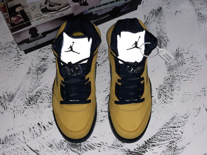 AIR JORDAN 5 RETRO SP MICHIGAN CQ9541-704