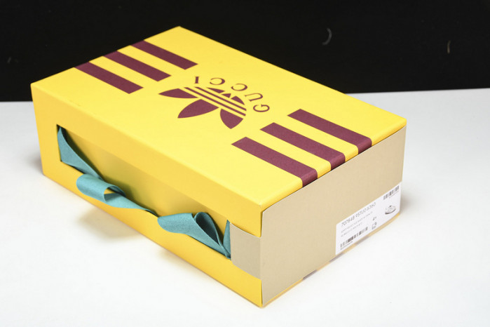 Adidas Sneaker