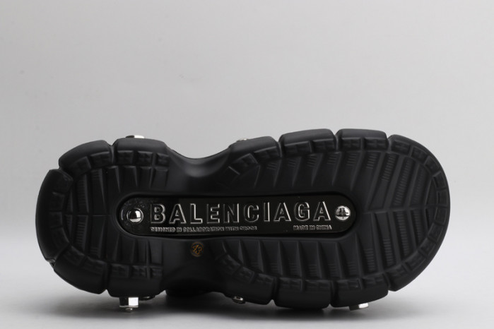 BLEN DESIGNER SLIPPERS