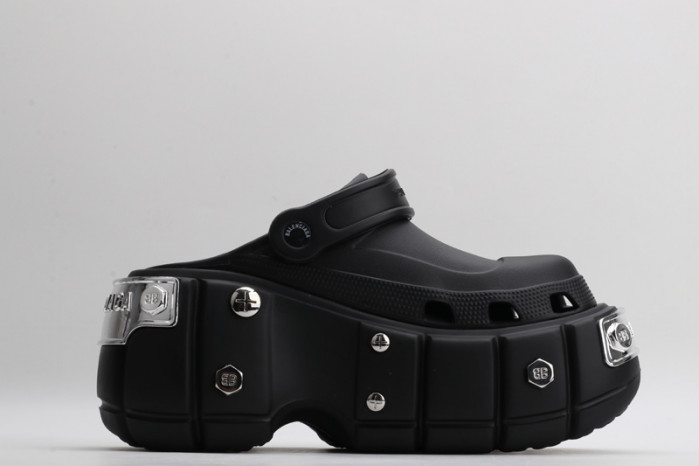 BLEN DESIGNER SLIPPERS