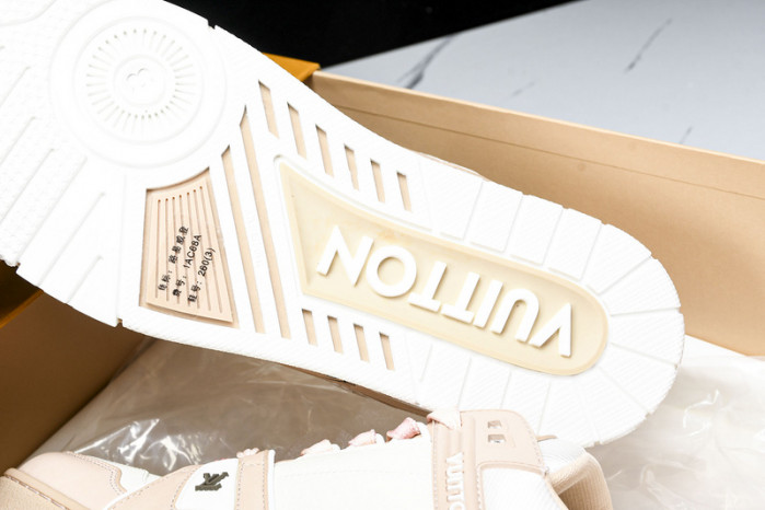 L&V SNEAKERS