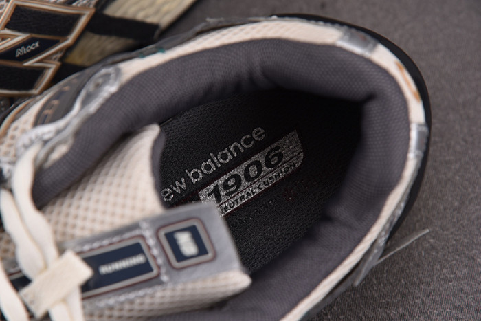 As*ic*ss shoes