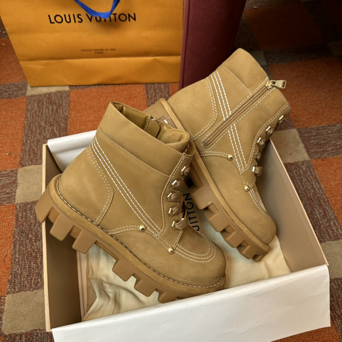 L&V SNEAKERS