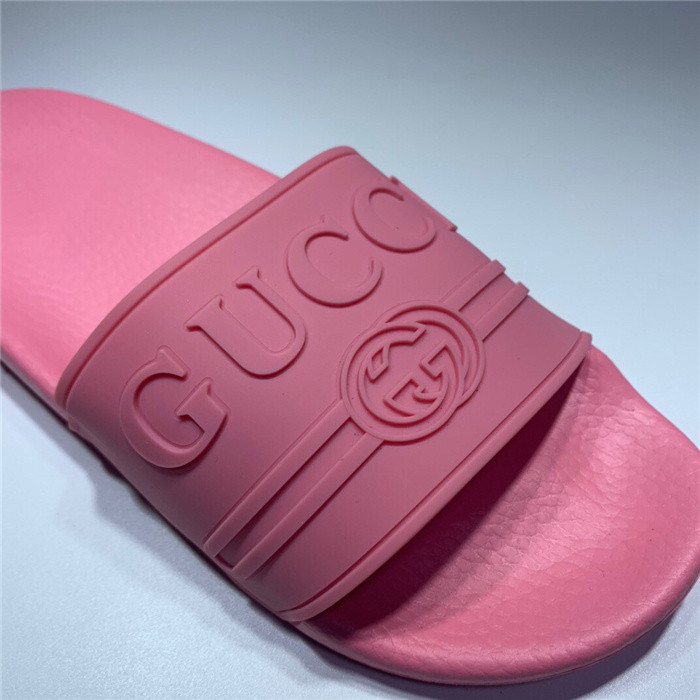 G DESIGNER SLIPPERS