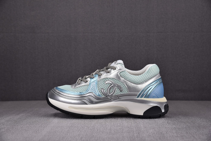 CHANEEL sneaker