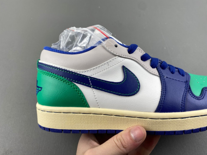 Air Jordan 1 Low 553558-147