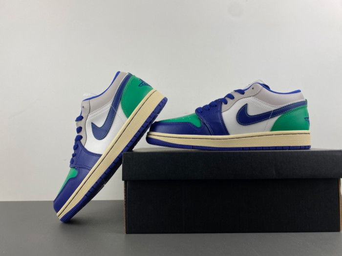 Air Jordan 1 Low 553558-147