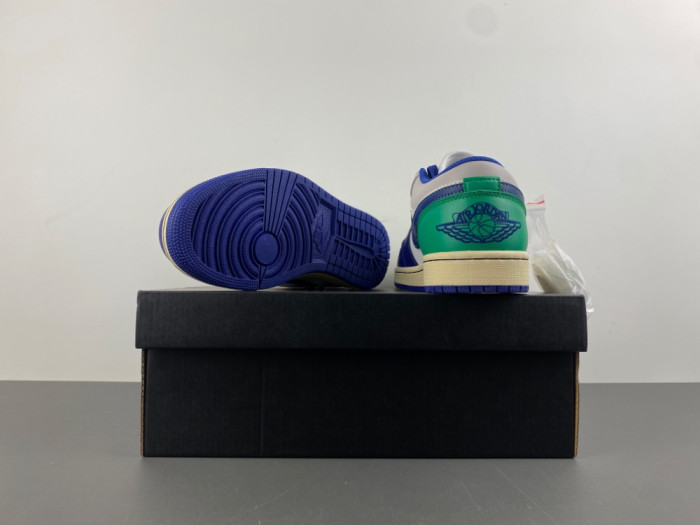 Air Jordan 1 Low 553558-147