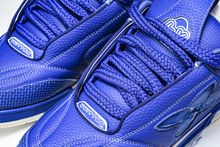 L&VT SNEAKERS