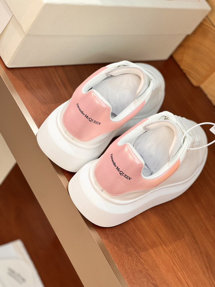 Alexander McQueen sneaker