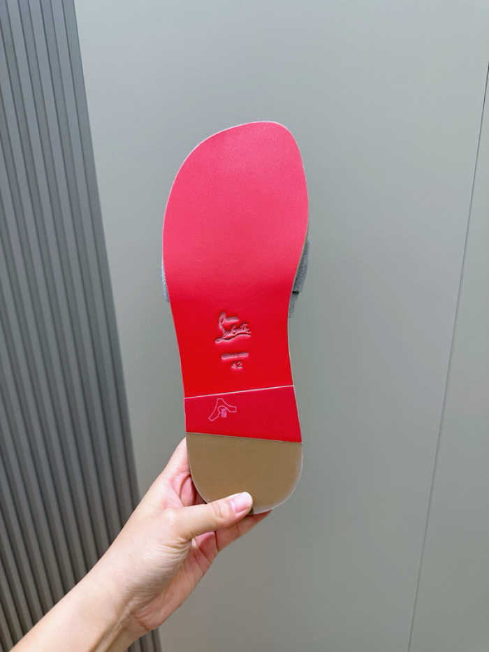 CL SLIPPERS