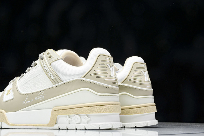 L&V SNEAKERS