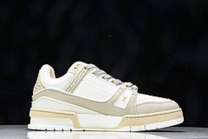 L&V SNEAKERS