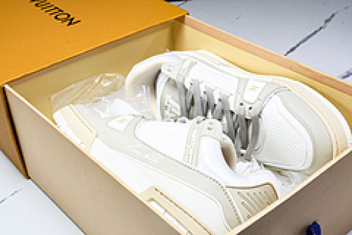 L&V SNEAKERS