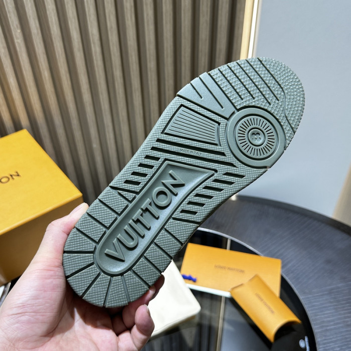 L&V SNEAKERS