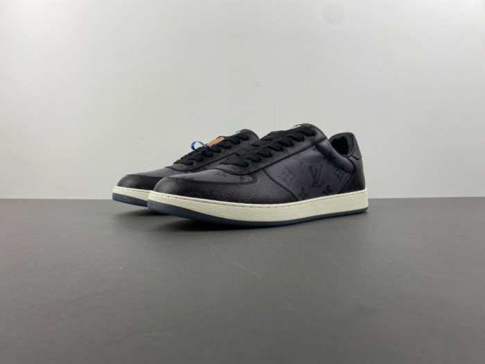 L&V SNEAKERS