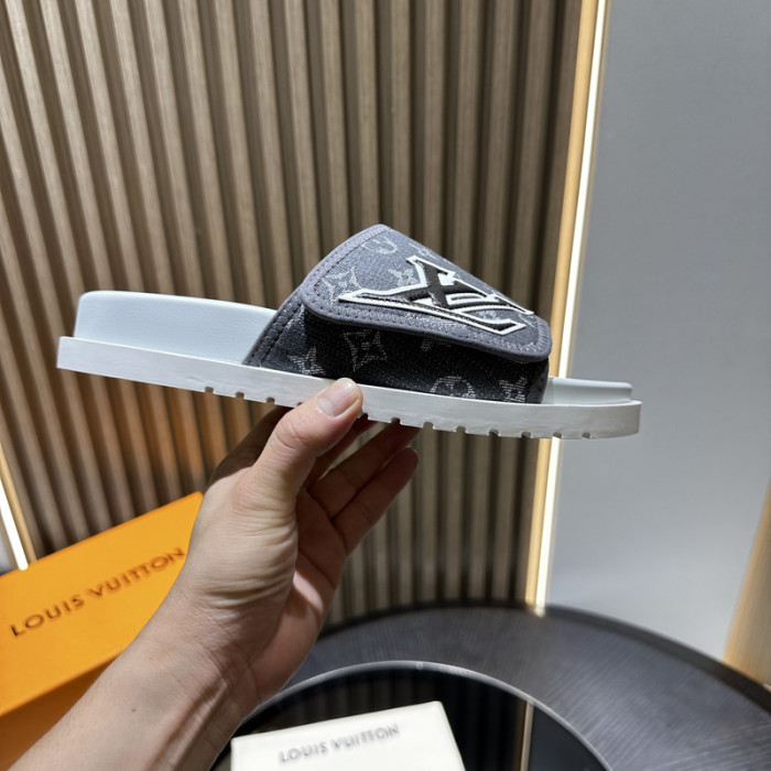 L&V SLIPPERS