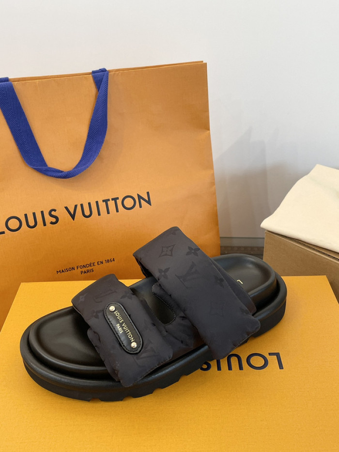 L&V SLIPPERS