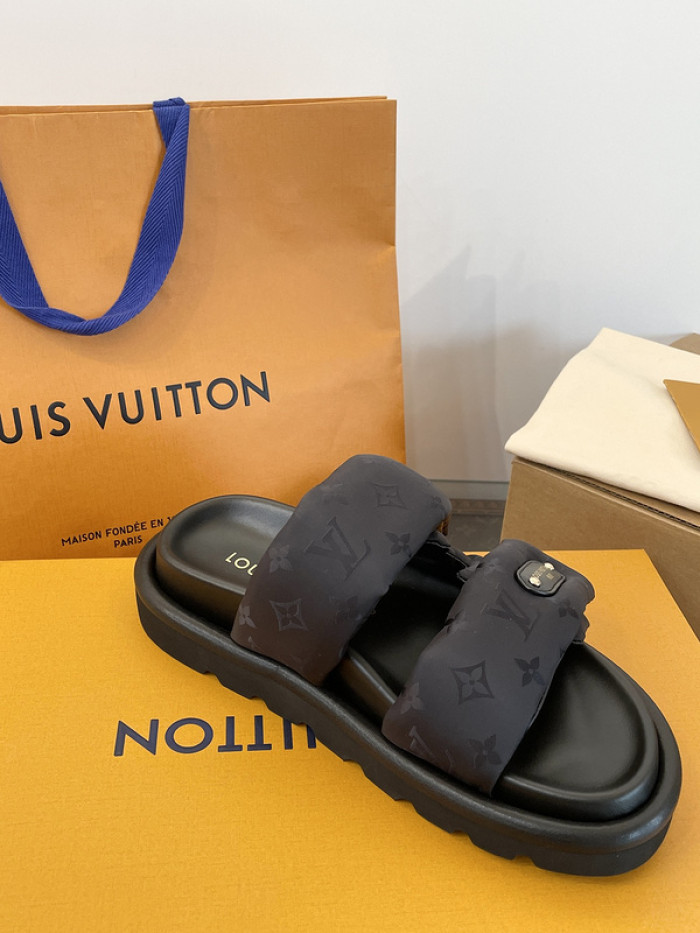 L&V SLIPPERS