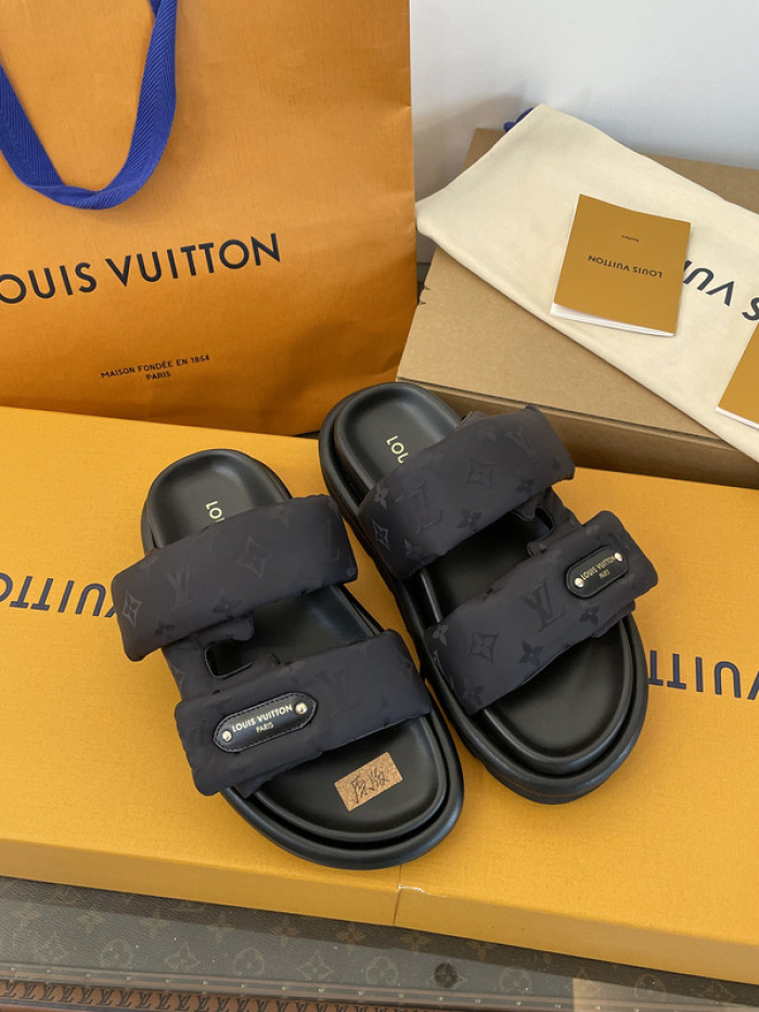 L&V SLIPPERS