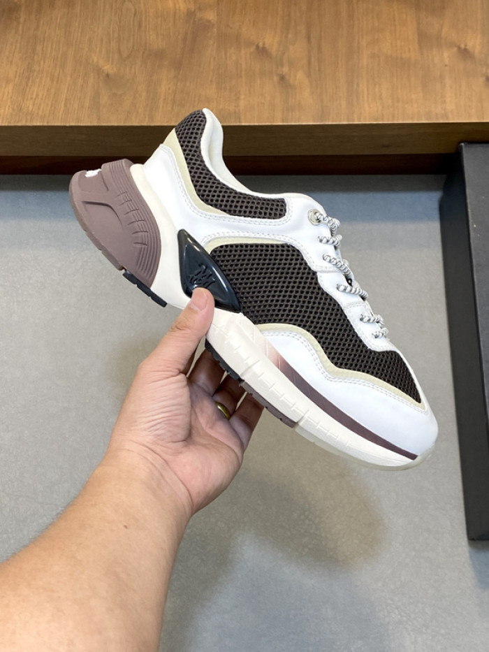 AM1R1 SNEAKERS