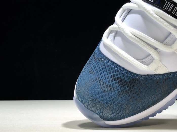 Jordan 11 Retro Low Snake Navy (2019)-CD6846-102