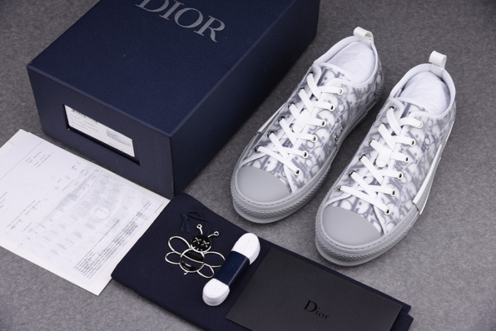 DI*O*R B23 PANKICK