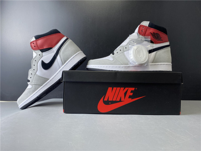 Jordan 1 Retro High Light Smoke Grey 555088-126