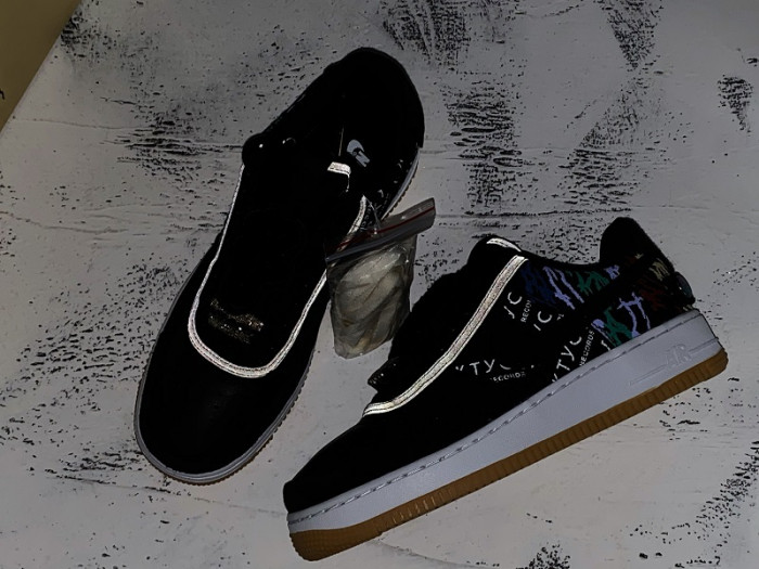 TRAVIS SCOTT NIKE AIR FORCE 1 "ASTROWORLD