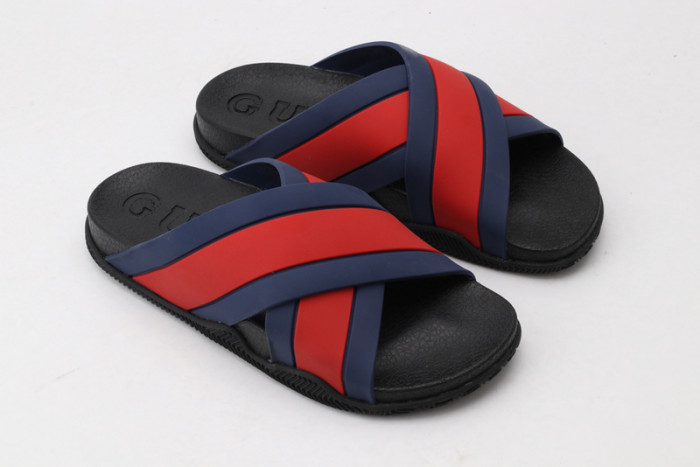 G DESIGNER SLIPPERS